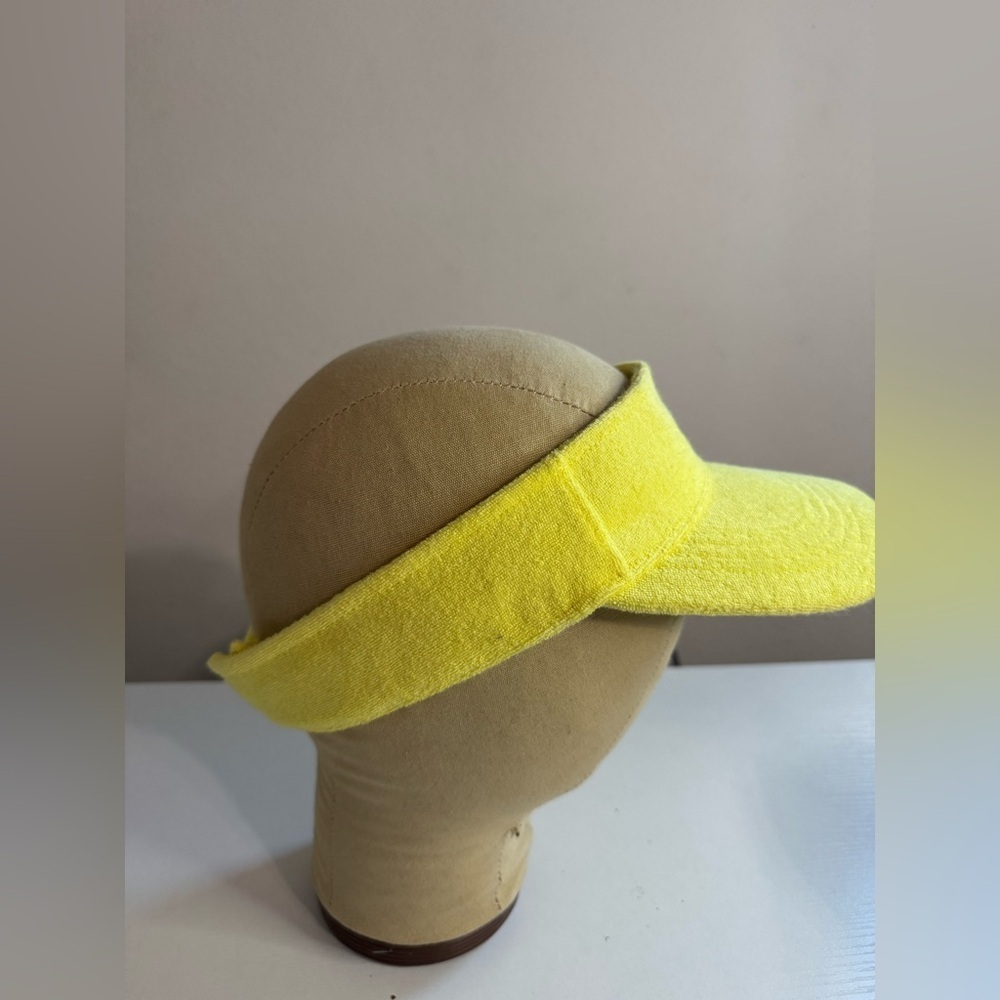 COLLUSION visor in yellow - Picture 3 of 6